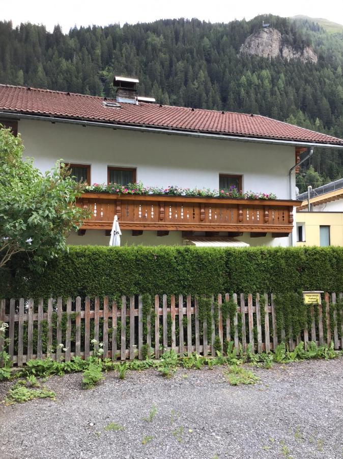 Haus Praxmarer Appartement Kaunertal Buitenkant foto